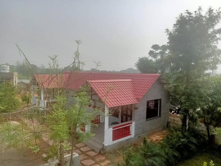 グルガウン Achal Farm जंगल में मंगलヴィラ エクステリア 写真
